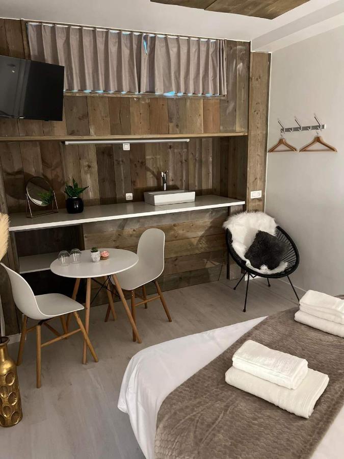 Ruime Luxe Kamer In Centrum Brugge Met Badkamer! Esterno foto