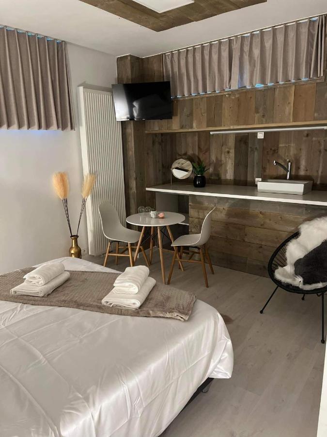 Ruime Luxe Kamer In Centrum Brugge Met Badkamer! Esterno foto